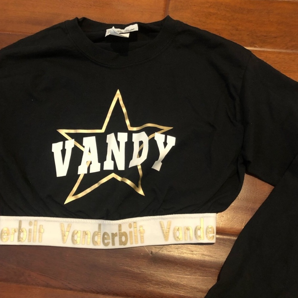 Vandy banded top